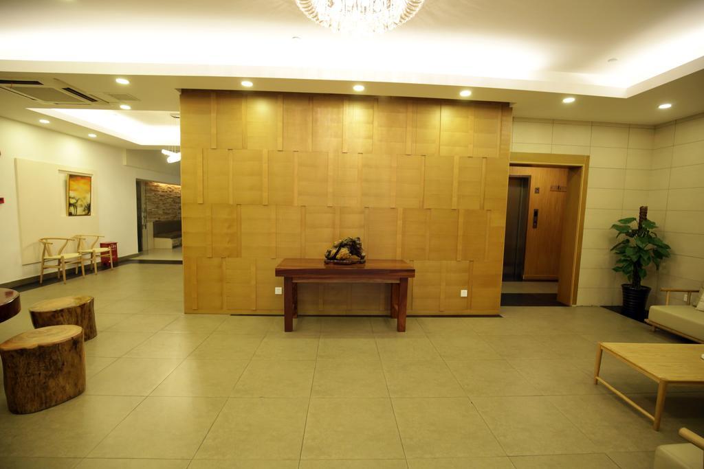 Ji Hotel Jing'An Temple Sanghaj Kültér fotó